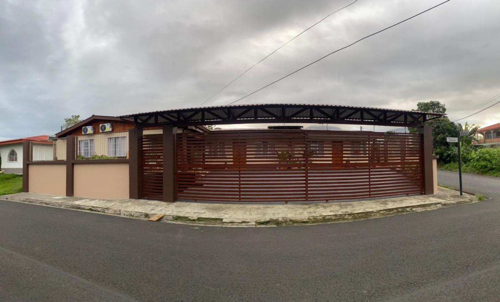 Apartamentos Maily La Fortuna 外观 照片