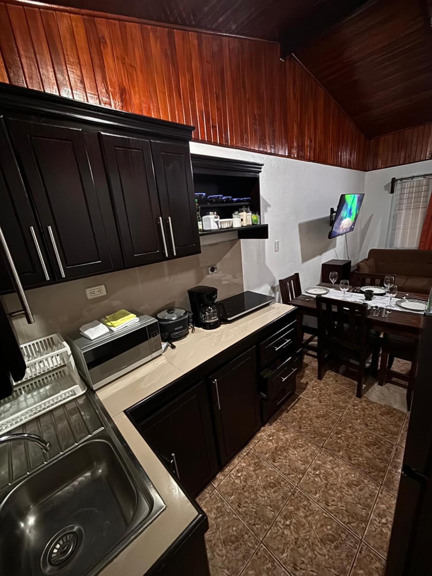Apartamentos Maily La Fortuna 外观 照片