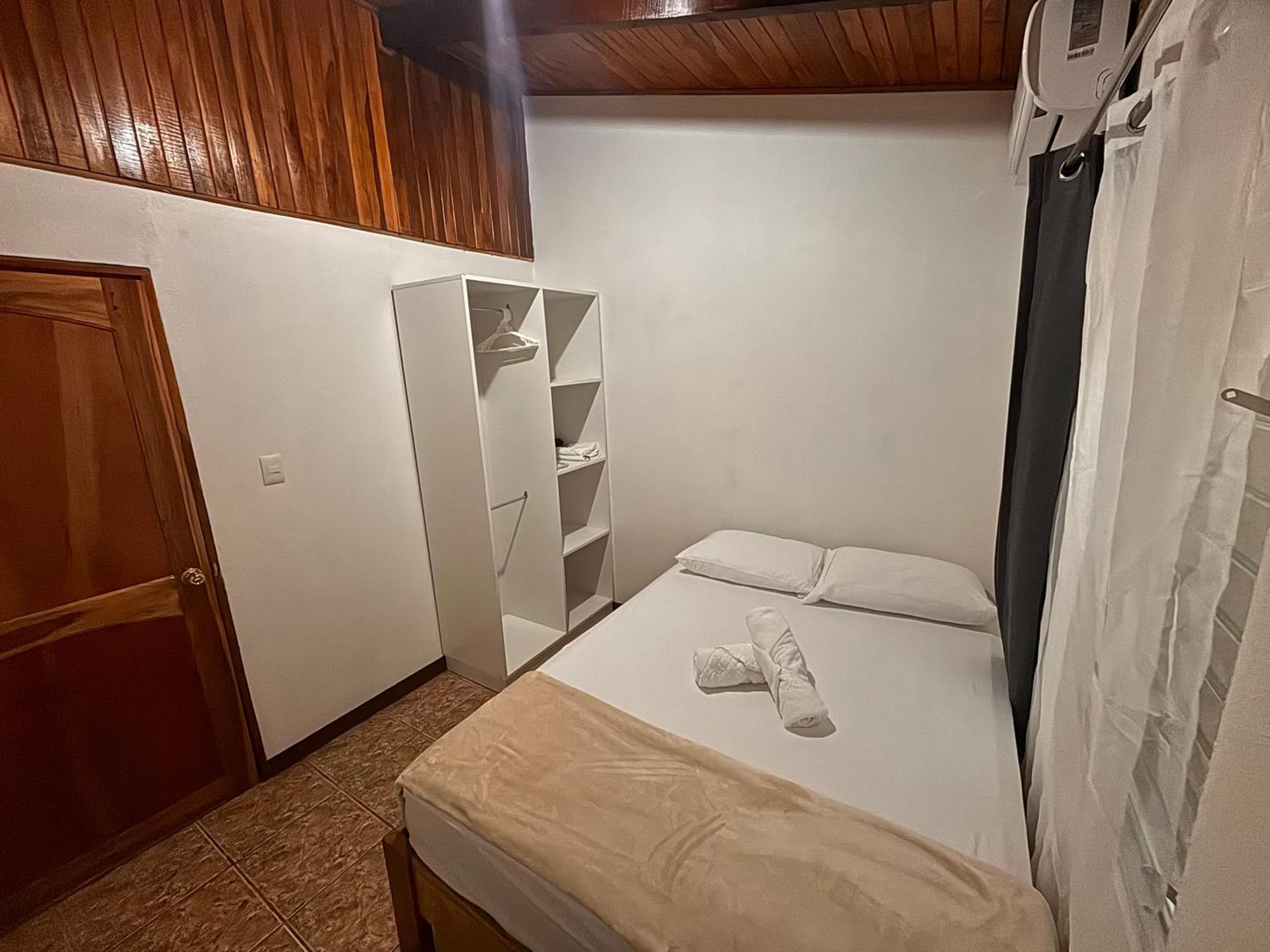 Apartamentos Maily La Fortuna 客房 照片